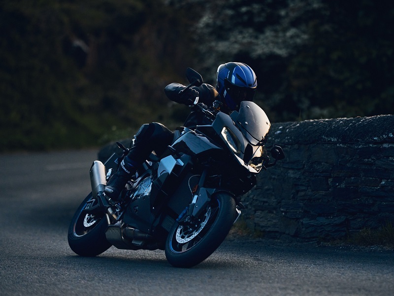 P90507437 lowRes bmw m 1000 xr protot