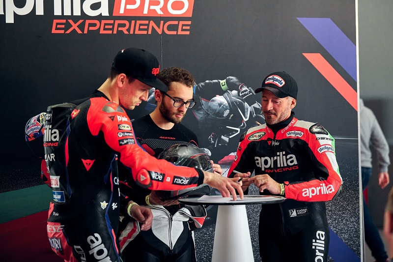 04 Aprilia Pro Experience