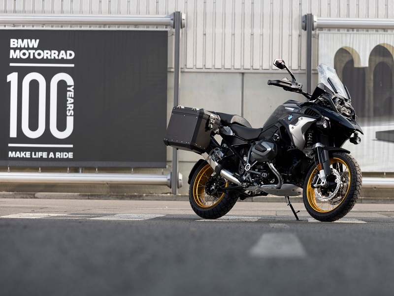 P90511326 lowRes bmw motorrad celebra