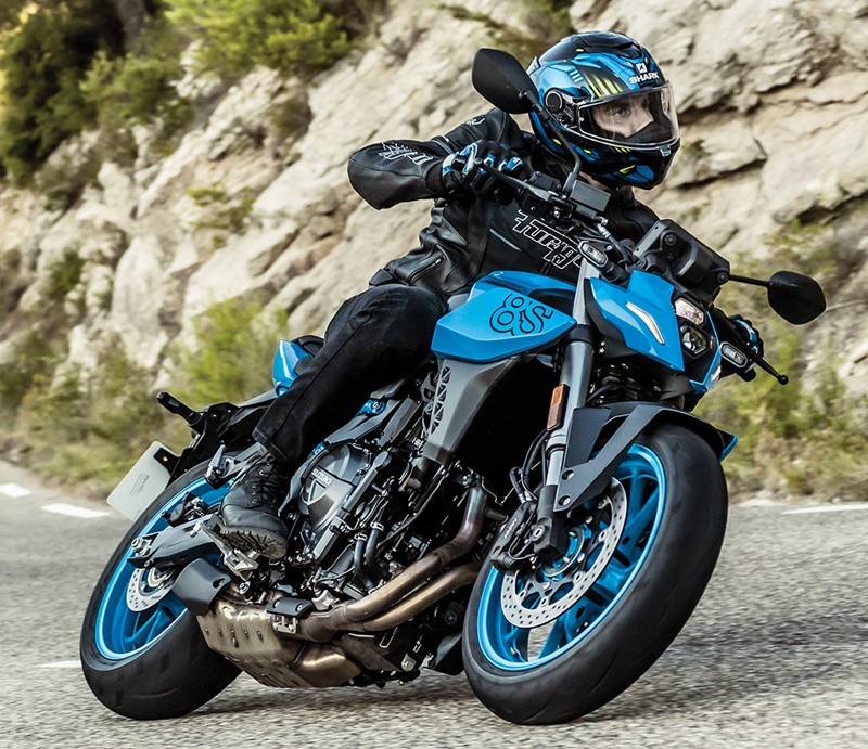 SUZUKI motoroadshow FB GSX 8S