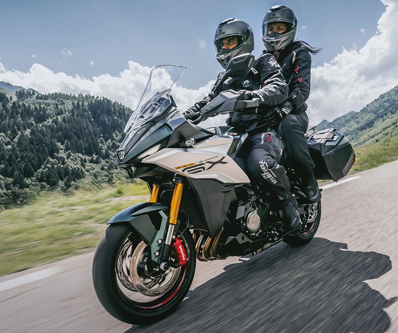 SUZUKI motoroadshow FB GSX S1000GX