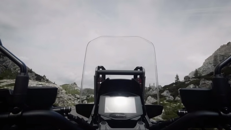 Suzuki V Strom Teaser 2
