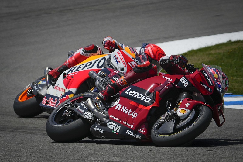 8760dd68 9361 46a5 92a3 ca8a50139c95