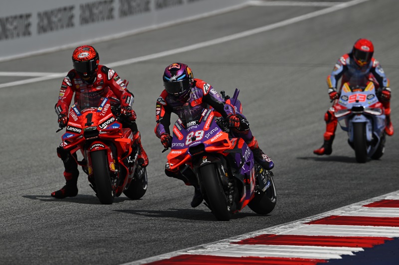 6a0cfdd2 d727 0be9 f926 42024036f7f8