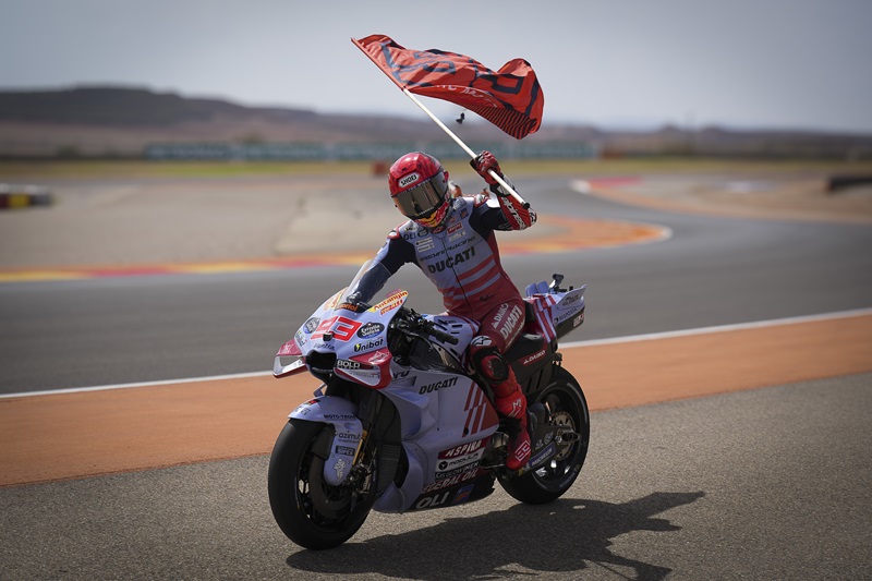 877912d3 a952 005b 8b26 648fec8fa900