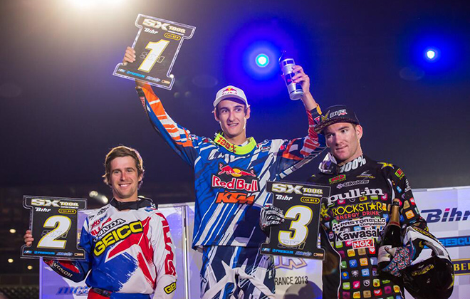 Ba5BxosCEAAM9xX.jpg-large