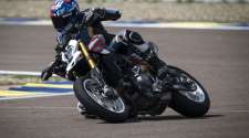 Testirali smo: Ducati Hypermotard V2 SP
